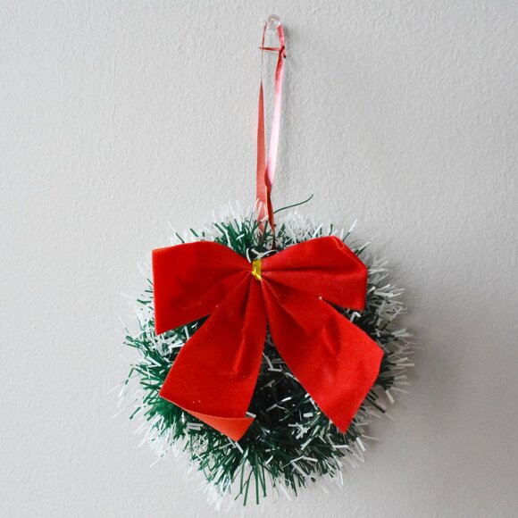 Christmas Wreath Red Bow Christmas Ornament Handmade Christmas Decor - Picture 1 of 4
